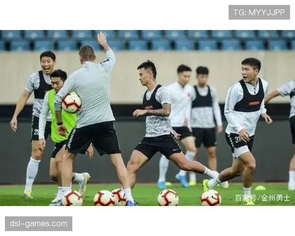 足球升降级形势分析：多队竞争激烈，保级与冲超走势清晰