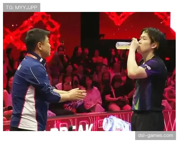 王楚钦赛前啃鸡腿，赢球后直接刷卡买下整个健身房